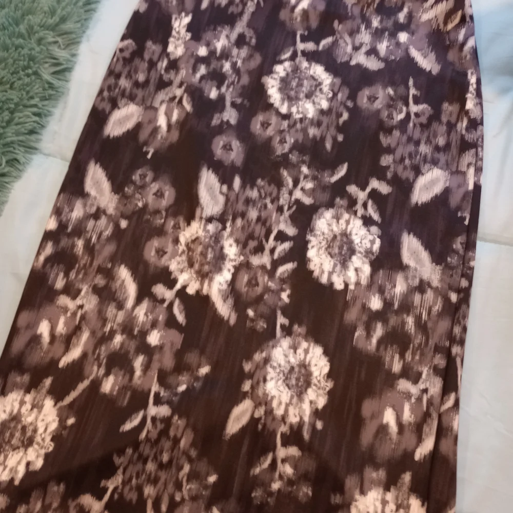 2 Skirts New York & Company Pink and Black Floral Skirs. NWT - Picture 7 of 13